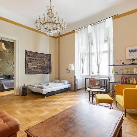 Apartment Bourgeois Boheme Apt. 88 M² Center *