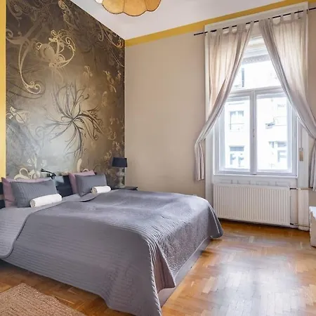 Bourgeois Boheme Apt. 88 M² Center