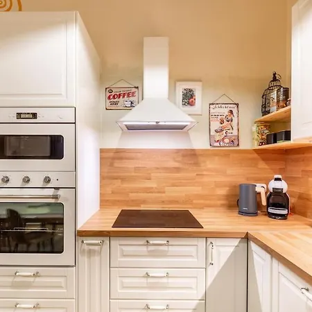 Apartment Bourgeois Boheme Apt. 88 M² Center