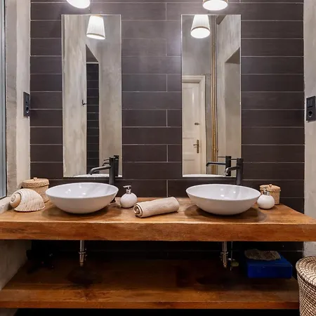 Apartment Bourgeois Boheme Apt. 88 M² Center *