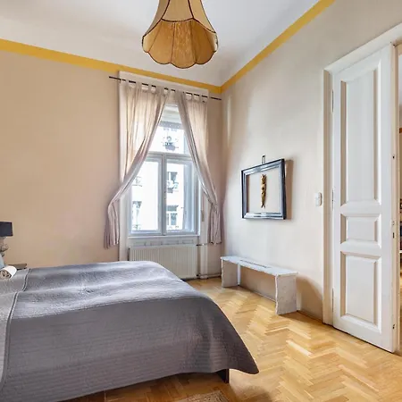Bourgeois Boheme Apt. 88 M² Center * Budapest