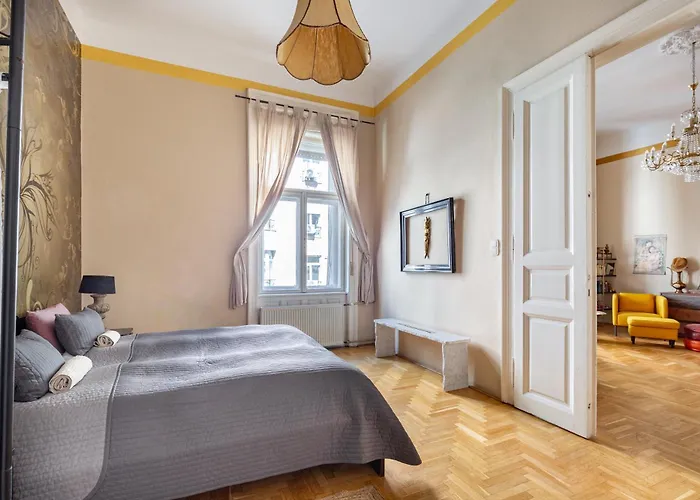 Bourgeois Boheme Apt. 88 M² Center * ブダペスト